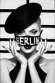 Bild 1 von S/W City Female - Berlin  / (Größe) 50x70 cm 2 cm Leinwand gespiegelt